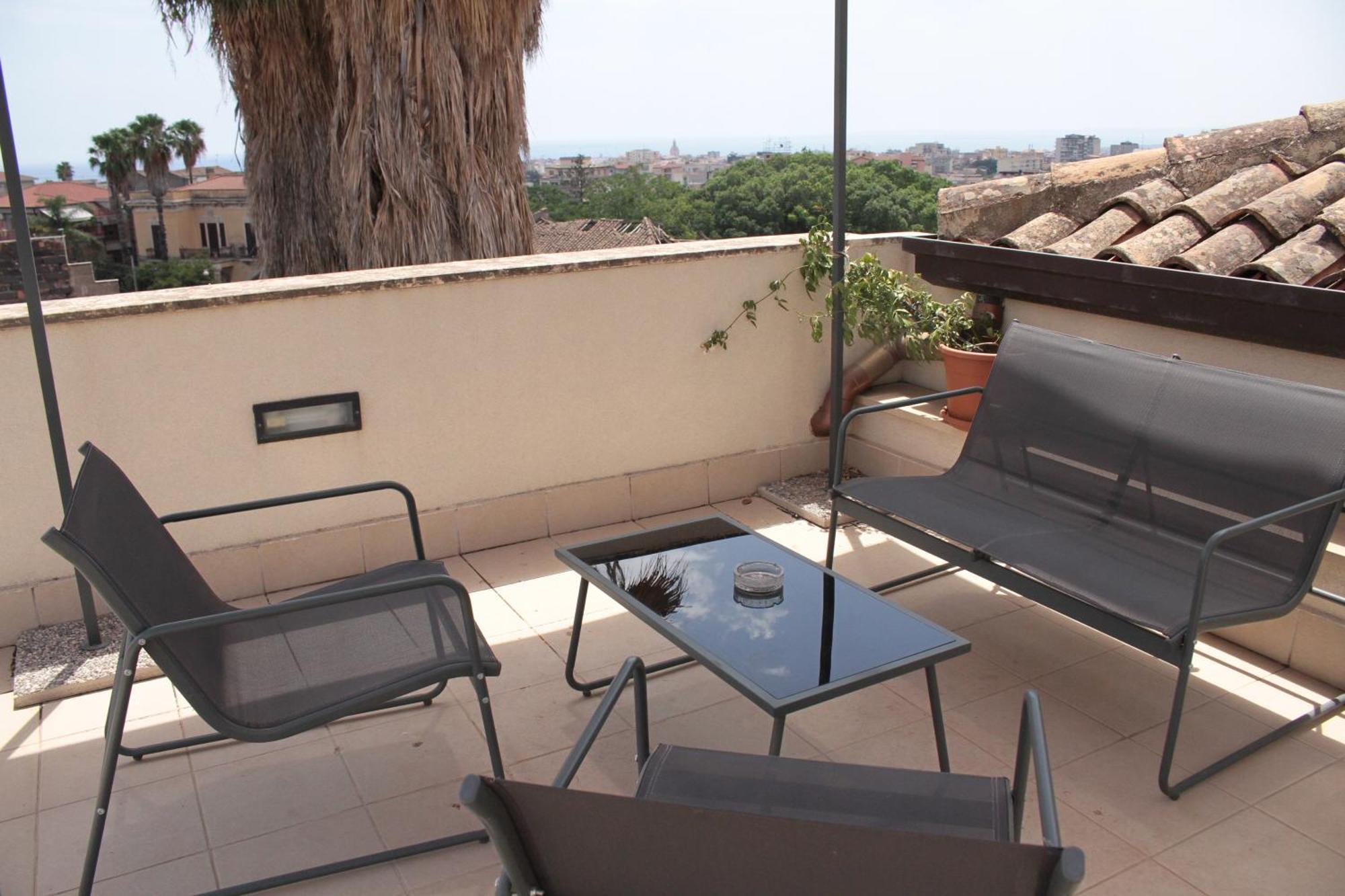 La Pietra Nera - Etna Home Catânia Exterior foto